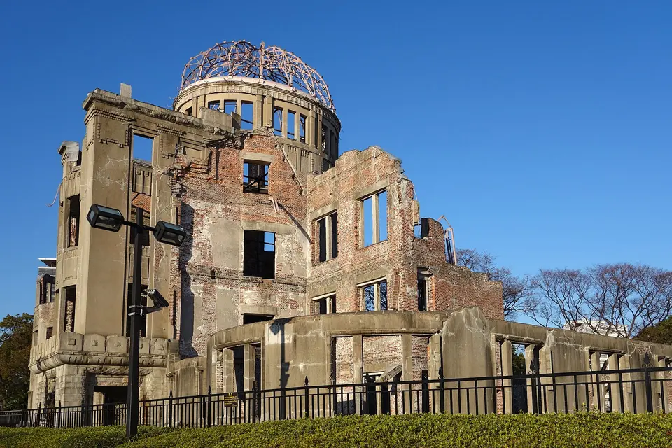 原爆ドームの風景